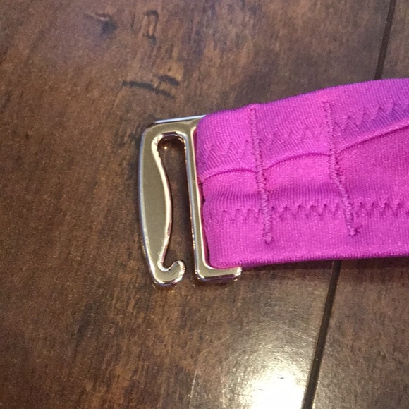 Victoria’s Secret Pinkish Purple Rhinestone Straps 34DD. Bottom size Small - Picture 12 of 13